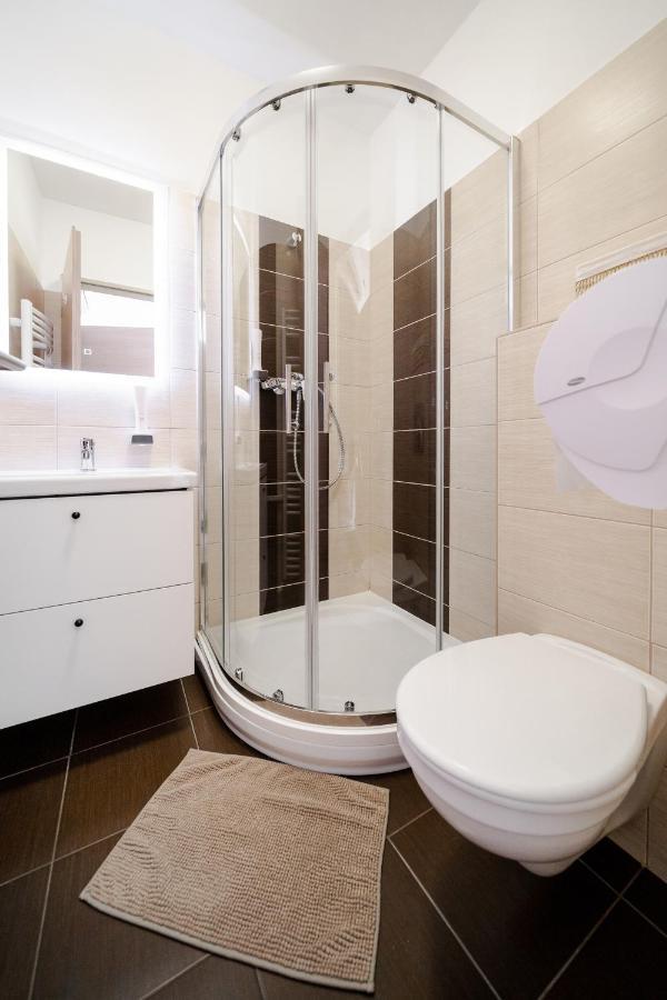 Pipacs Panir & Grill Garden Vendeghaz Otel Győrújbarát Dış mekan fotoğraf