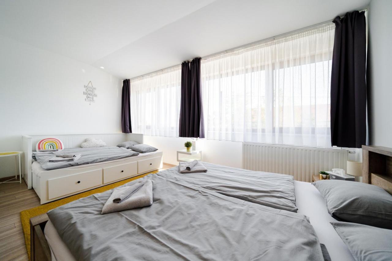Pipacs Panir & Grill Garden Vendeghaz Otel Győrújbarát Dış mekan fotoğraf