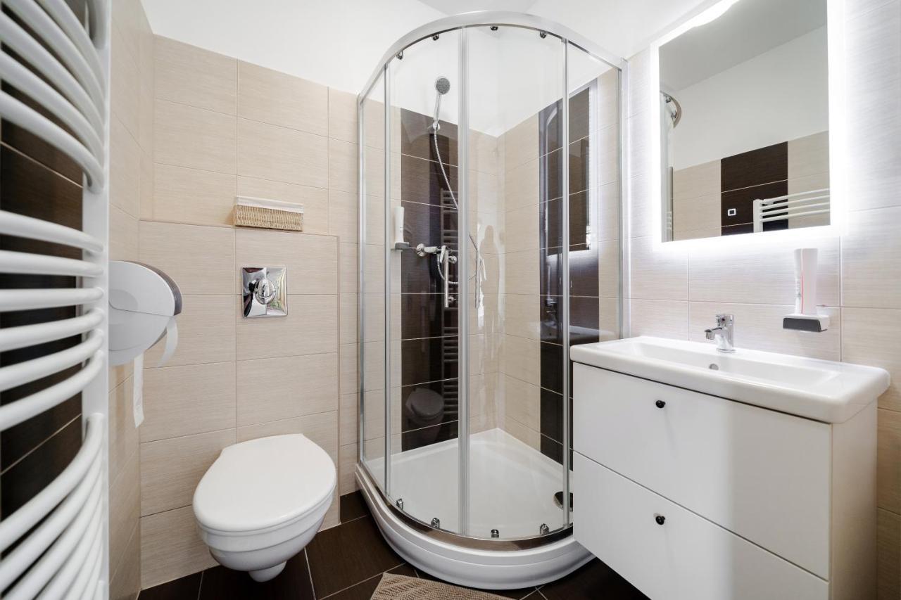Pipacs Panir & Grill Garden Vendeghaz Otel Győrújbarát Dış mekan fotoğraf
